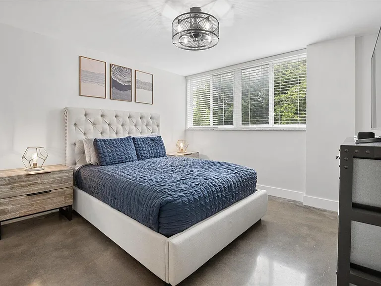 524 Orton Ave #201 — Photo 8
