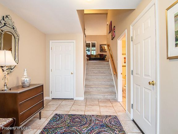 4th image of 78 Grandville Dr