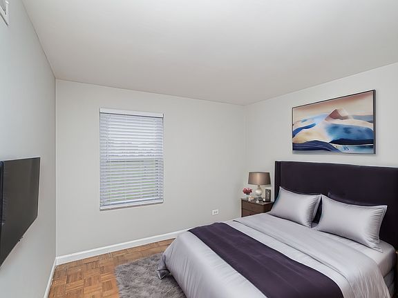 5th image of 1851 Wellington Pl