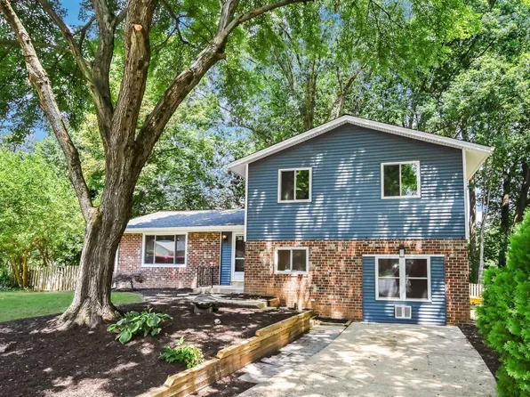 9826 Covent Ct, Fairfax, VA 22032