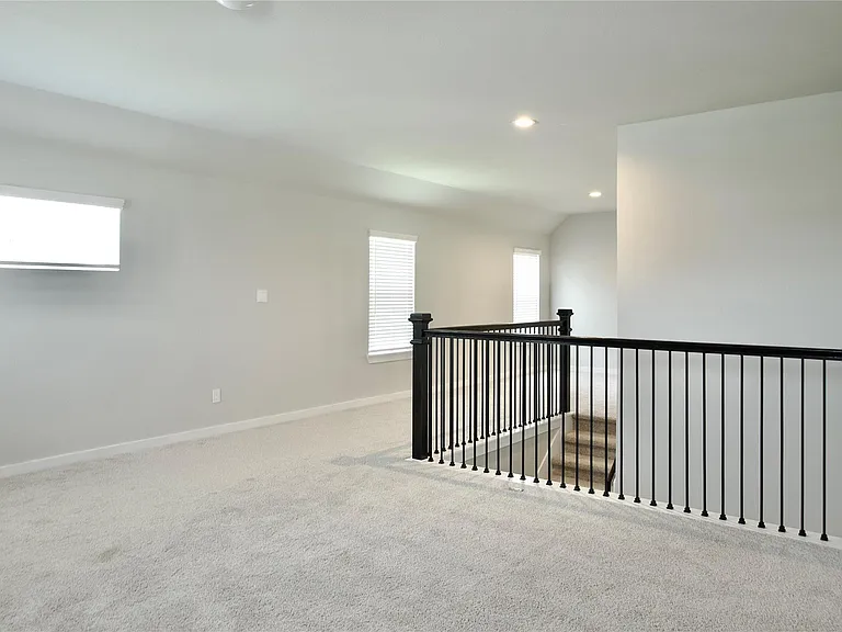 3207 Tilley Dr — Photo 30