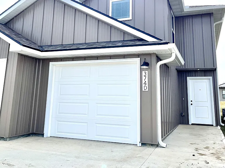 374 SE 85th Rd #D — Photo 3