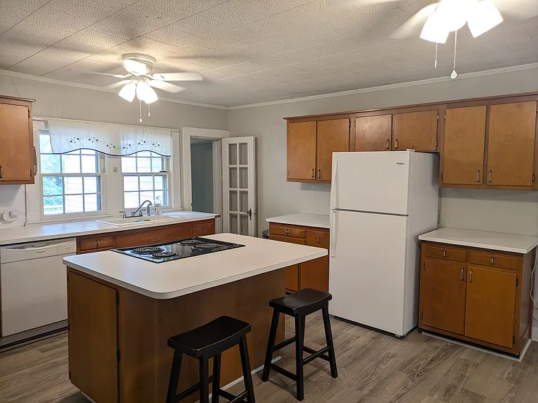 134 Langtree Rd — Photo 9