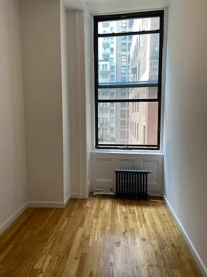 Rented by City Connections Realty | media 11