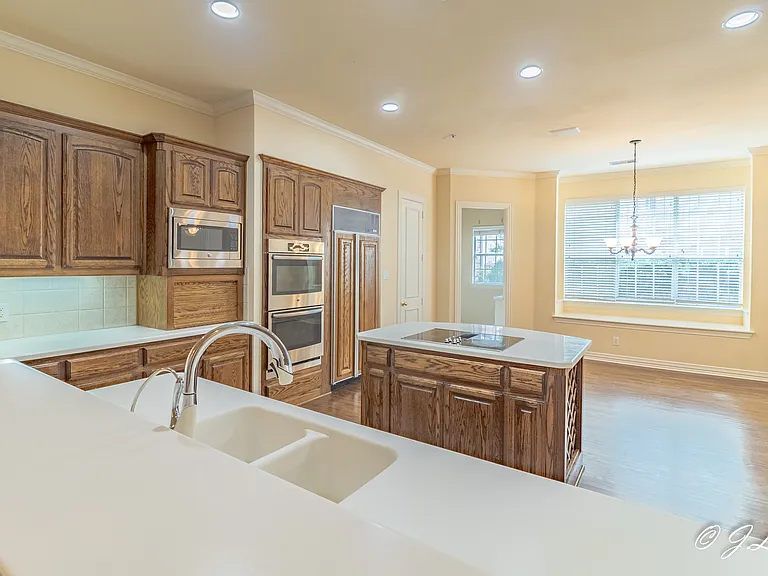 1053 Sir Lancelot Cir — Photo 35
