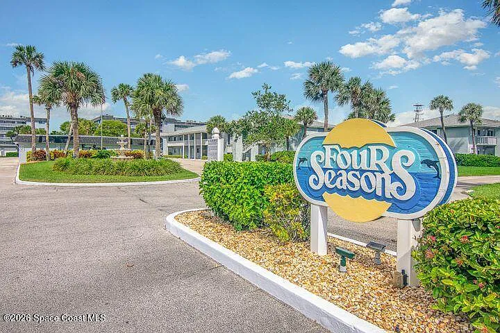2 bed, 2.0 bath, 1058 sqft, $2,600 — Photo 2