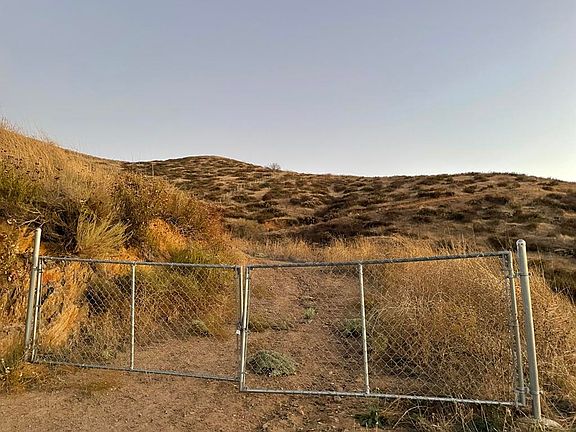 4th image of 41095 Voyager Rd