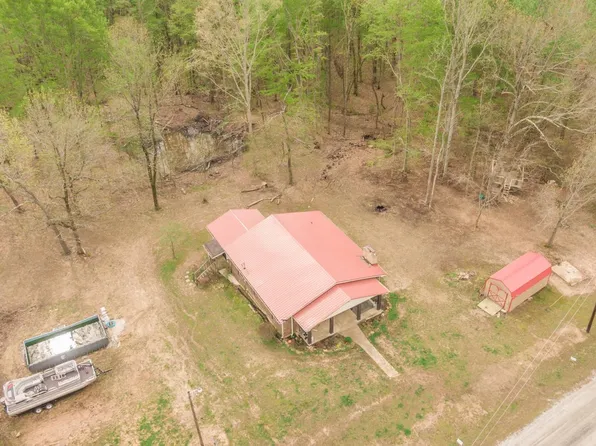1725 Center Point Rd, Reagan, TN 38368