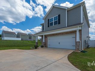 3 Garnet Ct, Johnson City, TN 37604