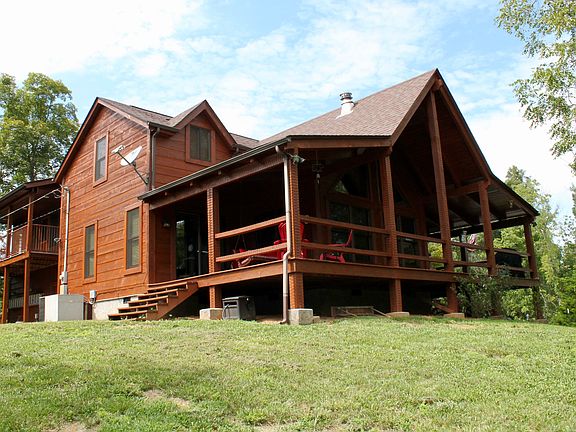 2nd image of 455 Dakotah Way