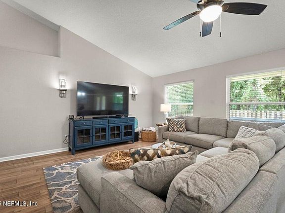 4th image of 2902 WESTBERRY HIDEAWAY Court