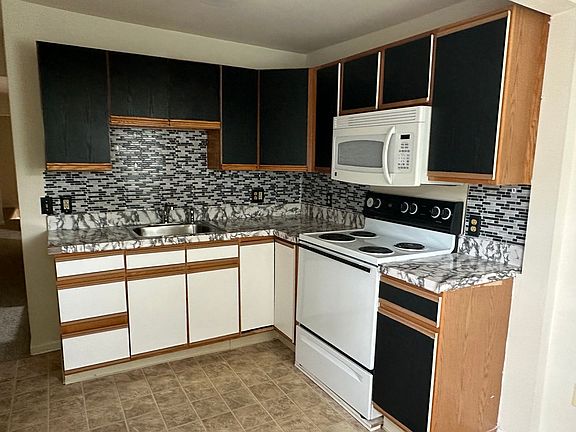 3rd image of 408 N Union St Unit 2