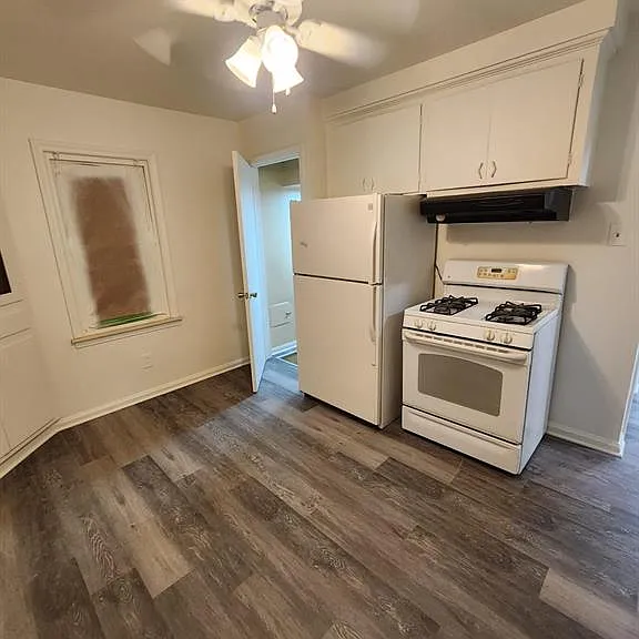 8244 Heyden St — Photo 10