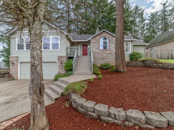 839 S 68th St, Springfield, OR 97478