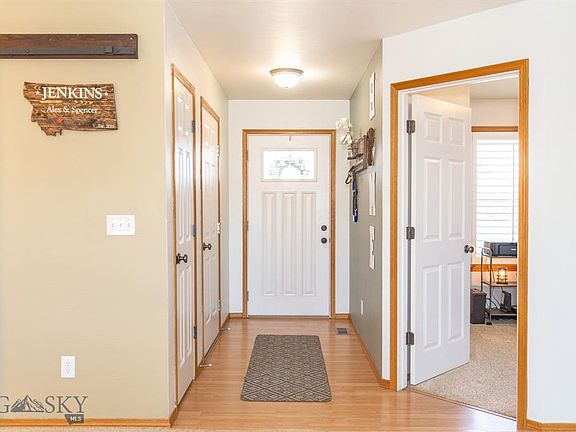 4th image of 902 Bert Ct