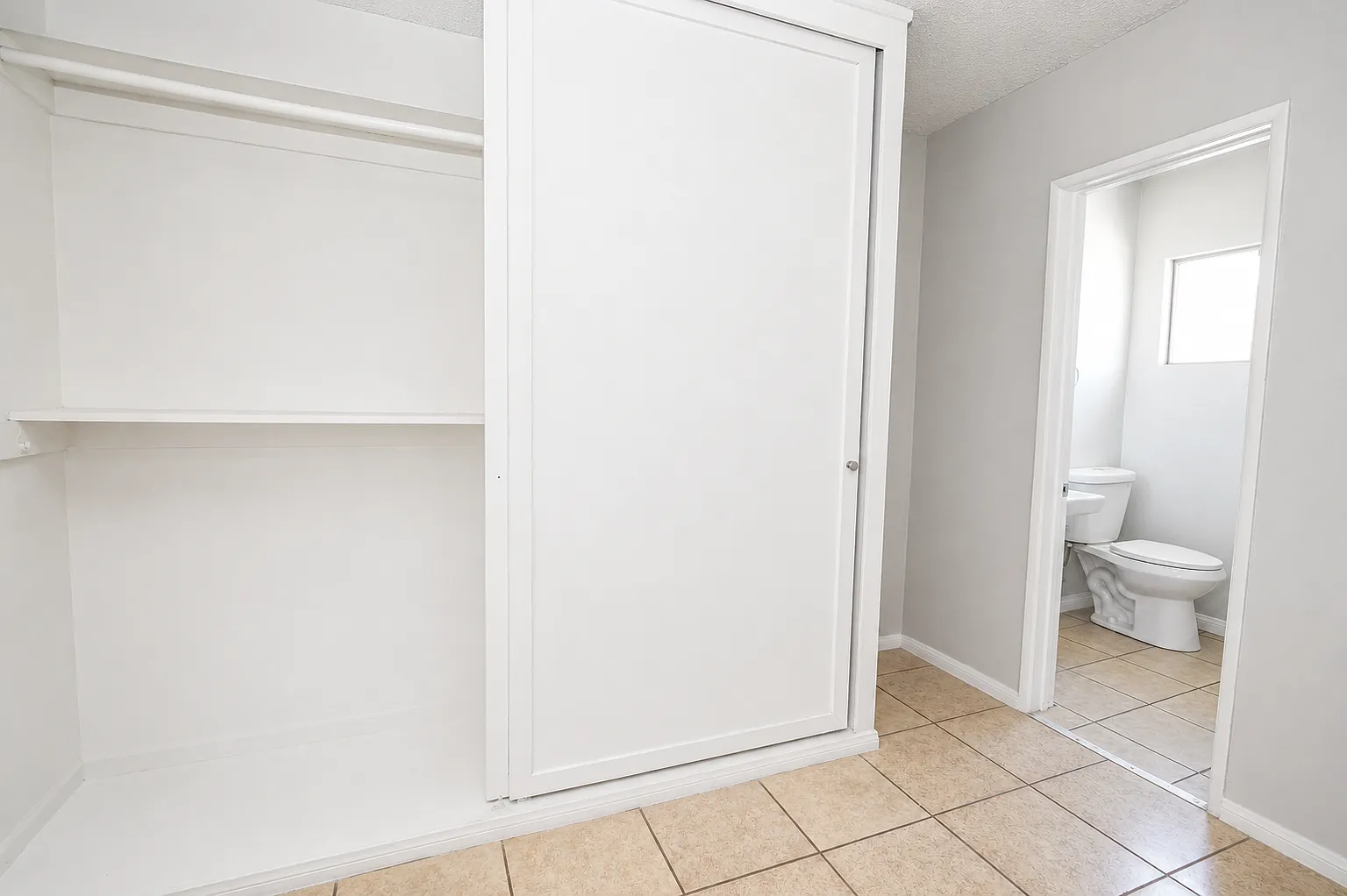 Studio, 554 sqft, $1,525 — Photo 4