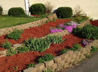 4 Orieley Ct, Wood River Junction, RI 02894