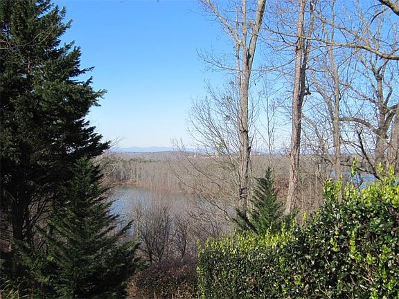 2nd image of 3526 Lake Breeze Ln