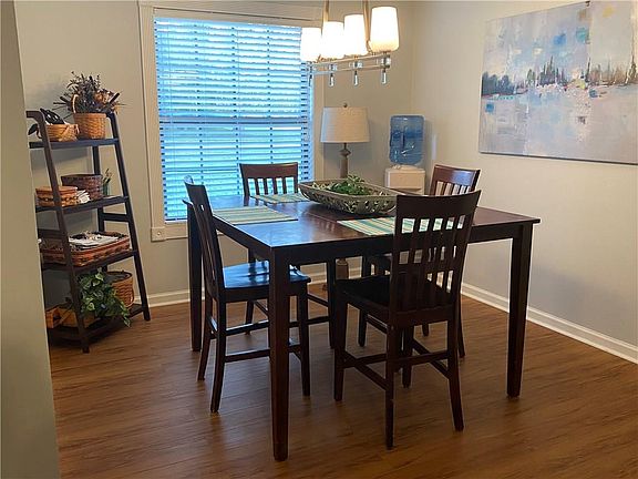 3rd image of 95223 Wildwood Cir