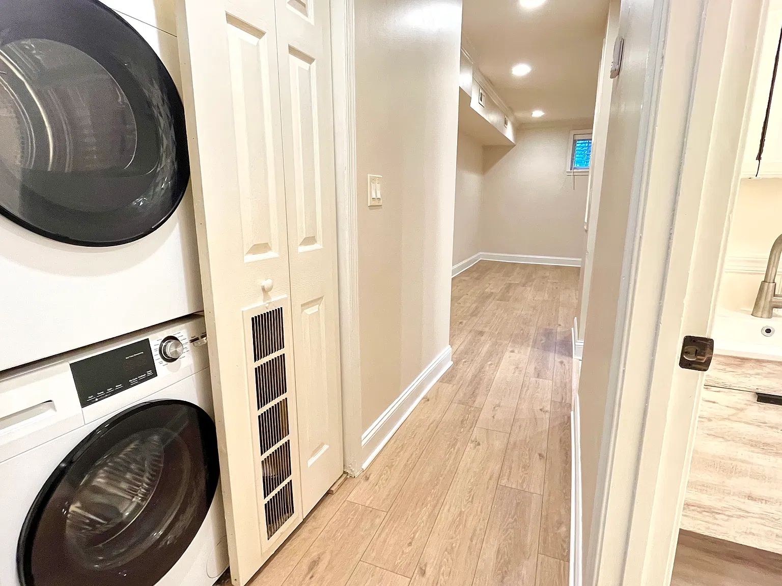 4202 Grant St NE — Photo 4