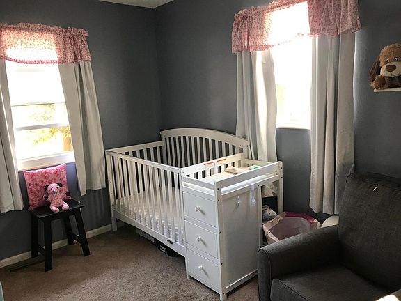 4th image of 132 Deerfield Pl
