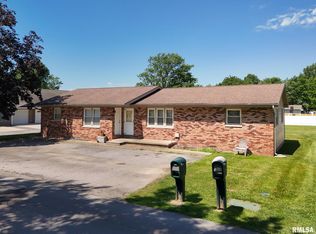 1304 N Fair St, Marion, IL 62959