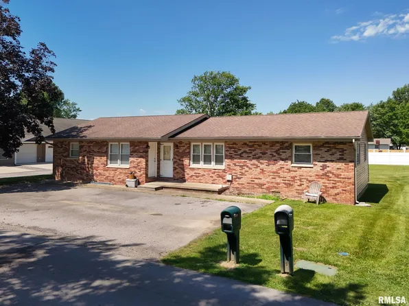 1304 N Fair St, Marion, IL 62959