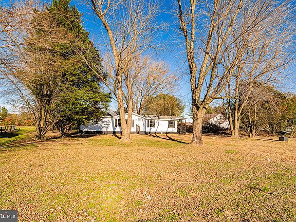 4th image of 12579 Whitesville Rd