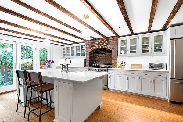 Sold by Compass | media 11