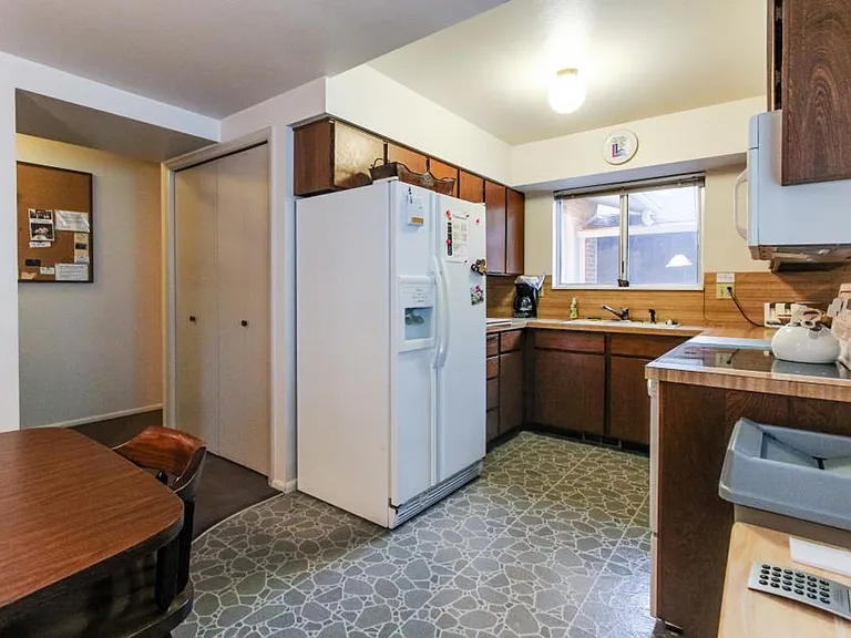 3300 E Fort Union Blvd — Photo 21