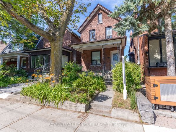290 Margueretta St, Toronto, ON M6H 3S3