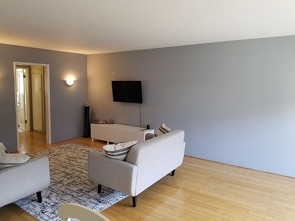 4th image of 1139 Ocean Blvd #309