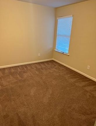 2nd image of 7512 Daisy Ln