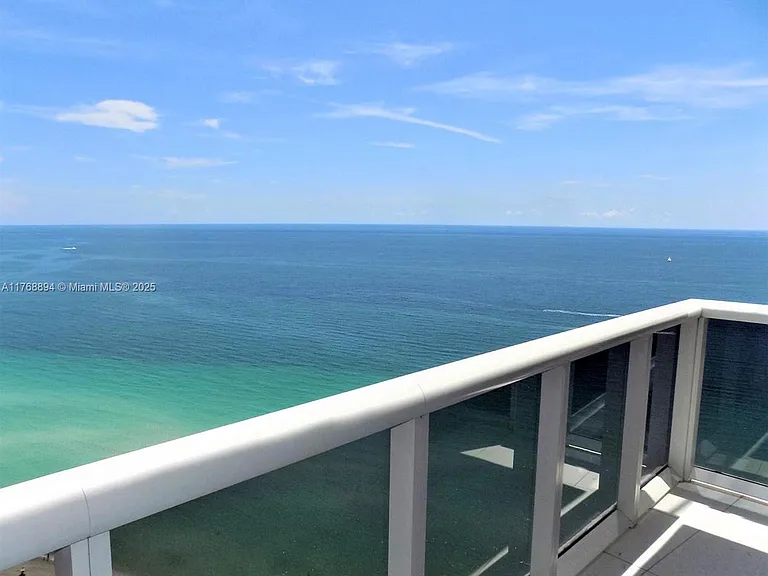 18201 Collins Ave #3906 — Photo 7
