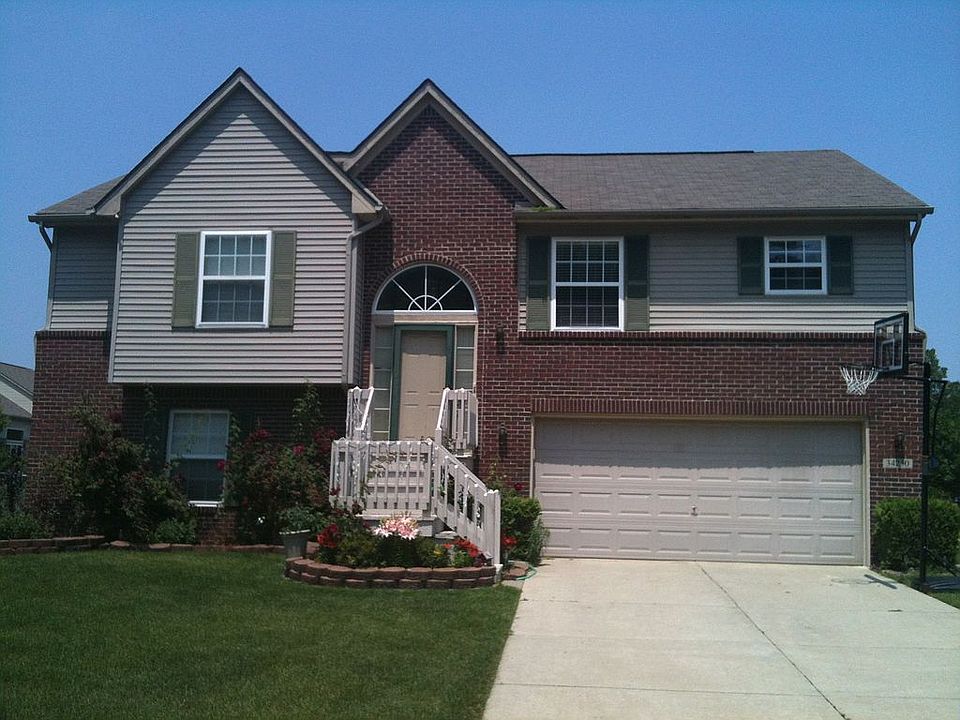1st image of 34250 Hazelwood Dr