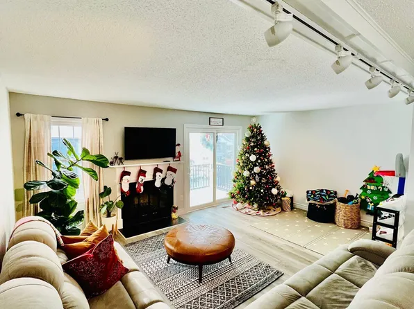 55 Mill Plain Road #29-3, Danbury, CT 06811