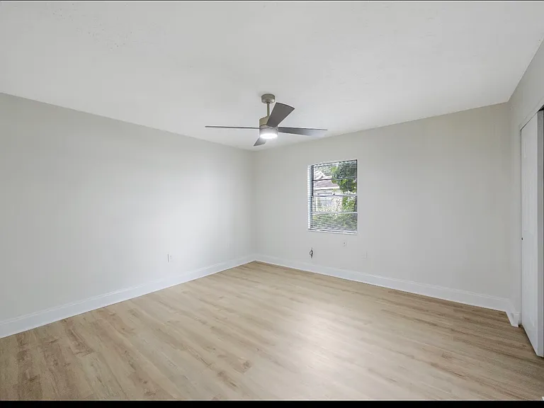 3111 W Horatio St #207 — Photo 4