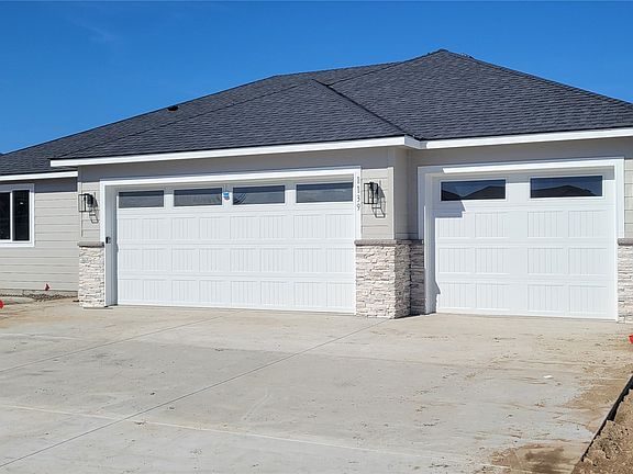 2nd image of 1139 7th Avenue NE
