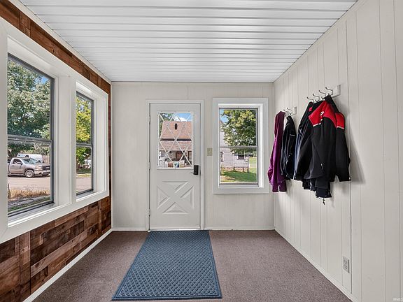 5th image of 216 E Depot St