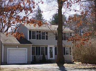 14 Darrow Dr, Warwick, RI 02886