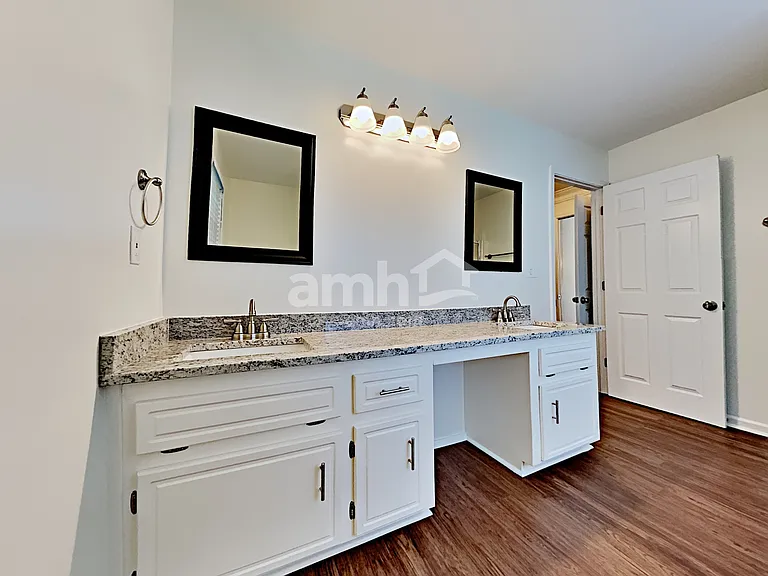 80 Lloyd Dr — Photo 12
