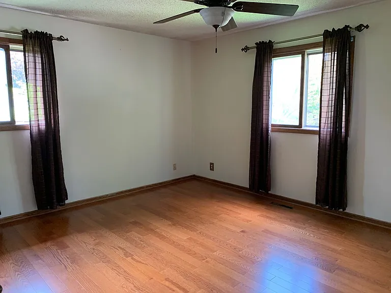 3303 Eddy Ln — Photo 9