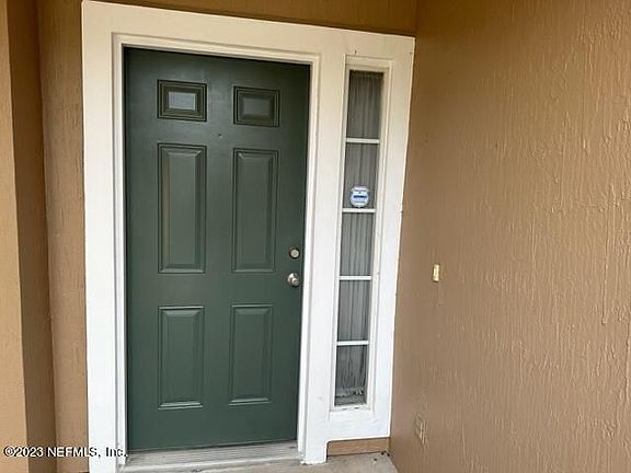 3rd image of 862 Scrub Jay Dr