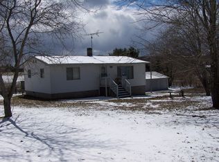 5225 Carlson Rd, Cheboygan, MI 49721