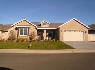 1447 Jen Way, Redding, CA 96001