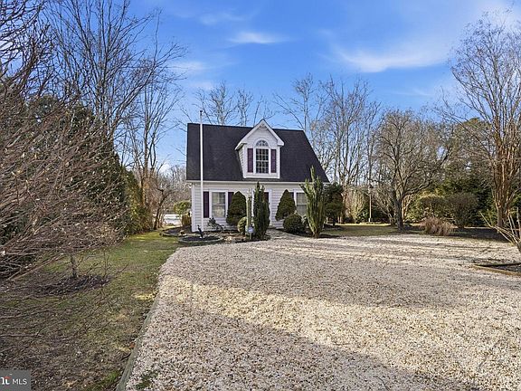 4th image of 32135 River Rd