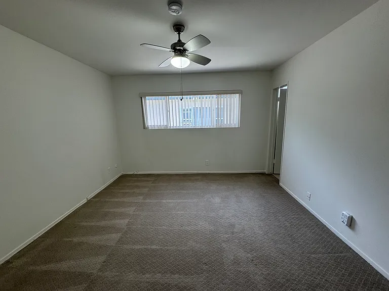 1231 S Bedford St #4 — Photo 5