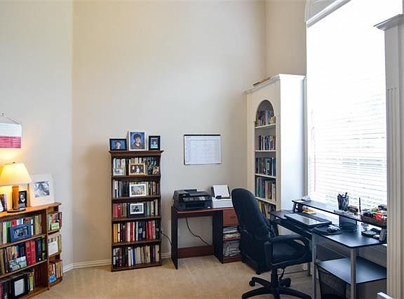 3rd image of 4012 Willow Hills Ct