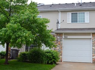 3799 Village Run Dr UNIT 302, Des Moines, IA 50317