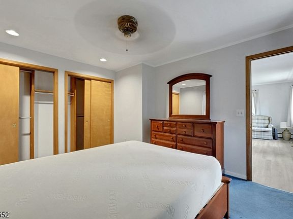 3rd image of 17 Butler Pl